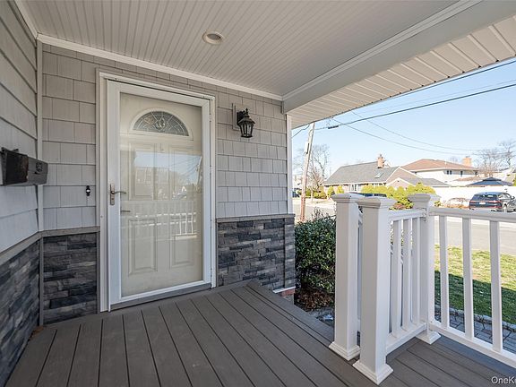 2nd image of 2854 Clarendon Road
