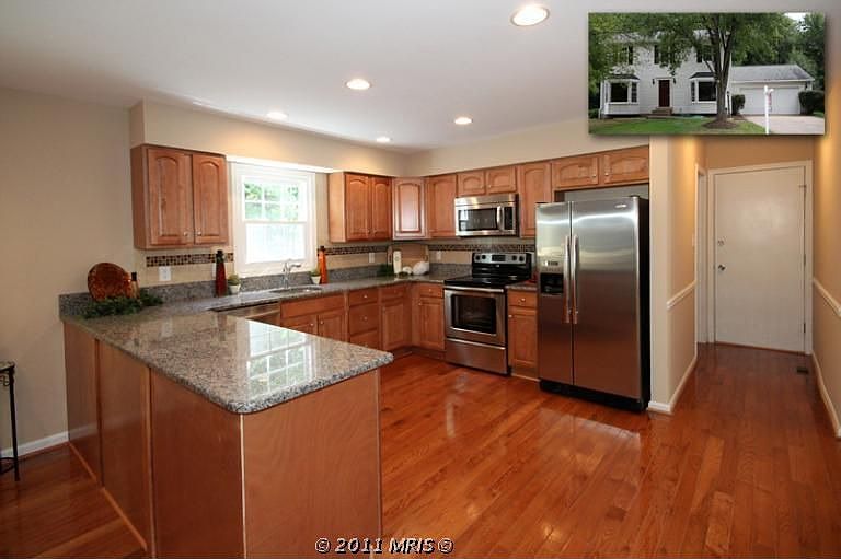 1st image of 5917 Oakland Park Dr