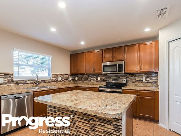 5th image of 2113 Nuttall Oaks Pl