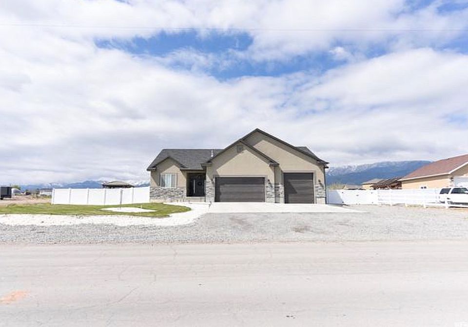 827 Old Lincoln Hwy, Grantsville, UT 84029 Zillow