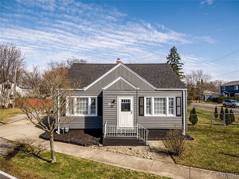 1st image of 85 Chaplin Dr
