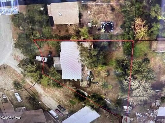2nd image of 627 Lagoon Oaks Cir