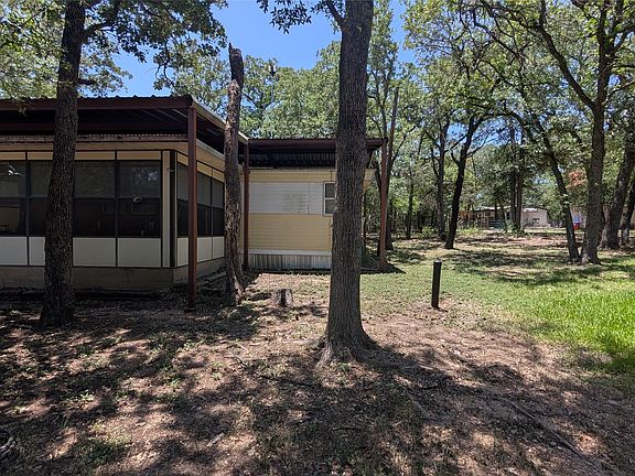 5th image of 325 Oakgrove Cir