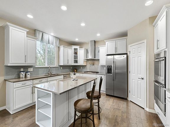 5th image of 1004 Stanley Court