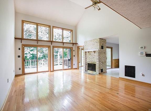 3rd image of 8239 Hanover Grove Blvd