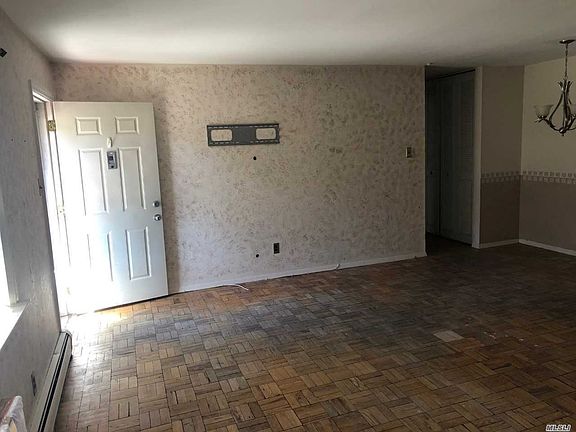 4th image of 14 Glen Hollow Dr APT E46