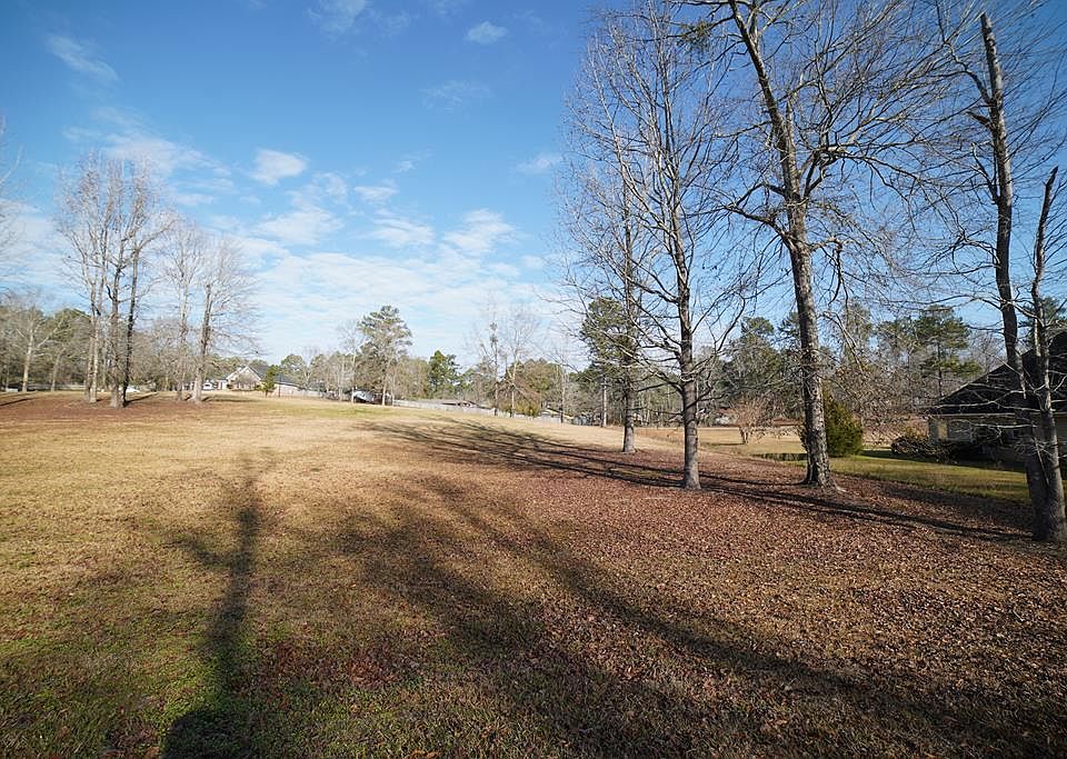 1st image of 27 Briar Creek Cir
