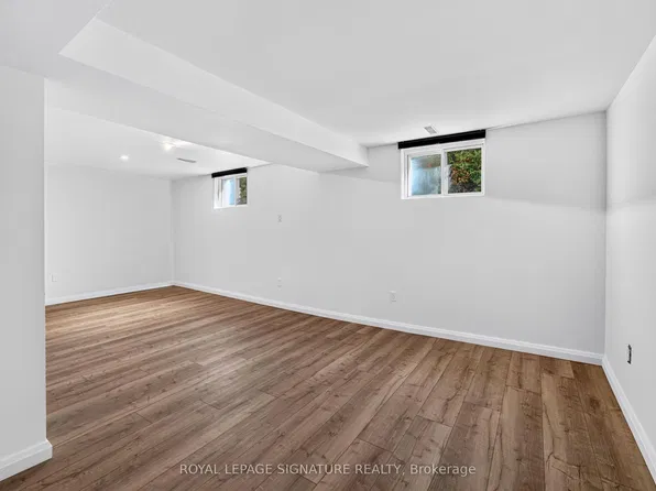 1 Banquo Rd, Markham, ON L3T 3G9