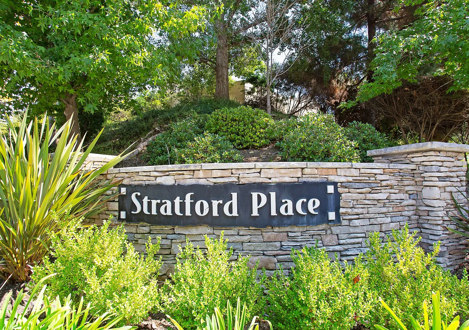 3 Bedroom House in Shadowridge! — Photo 2