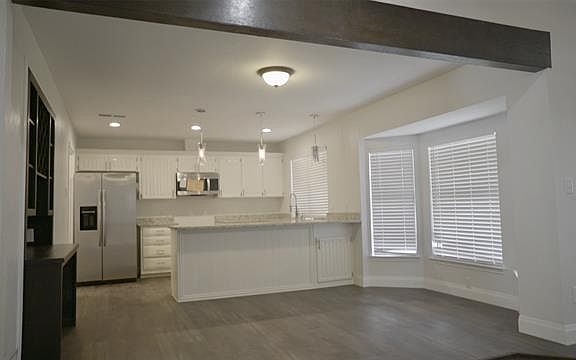 4th image of 2653 Parkside Dr