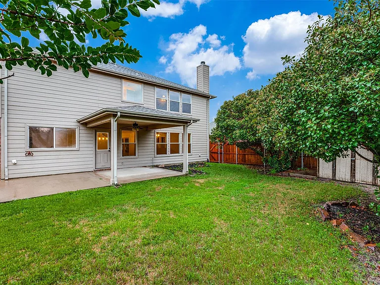 1817 Heron Dr — Photo 17