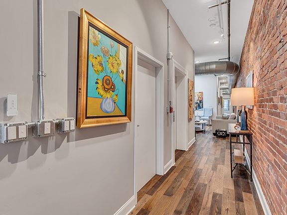 3rd image of 208 3rd Ave N Suite 500