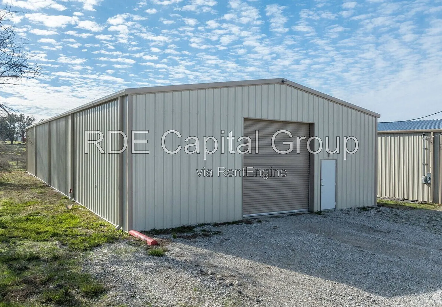 Studio, 4000 sqft, $2,750 — Photo 3