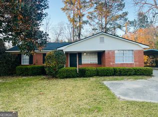 2293 Burkhalter Rd, Statesboro, GA 30458