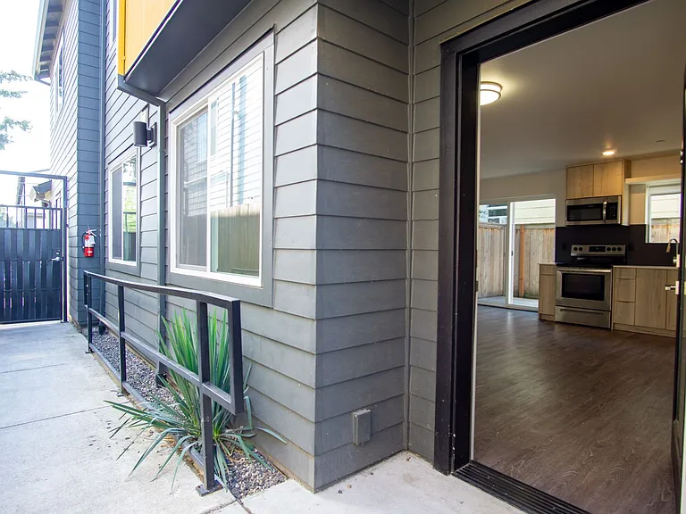 6833 N Montana Ave #2 — Photo 15