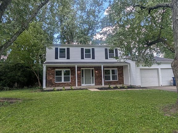 3rd image of 957 Old Farm Rd