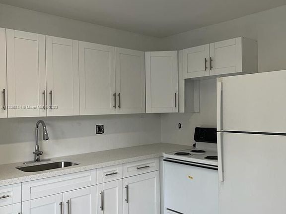 5th image of 11320 Peachtree Dr #A