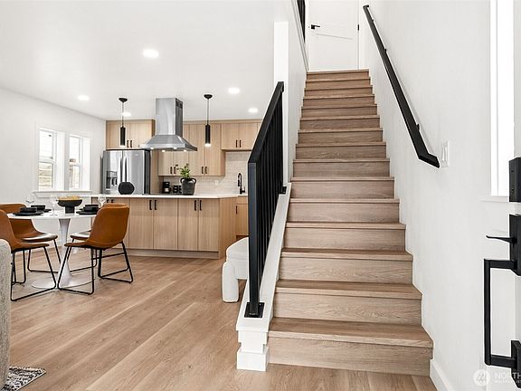5th image of 4004 Courtland Place S