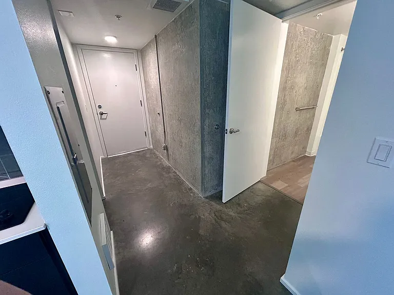Summit Flats — Photo 14