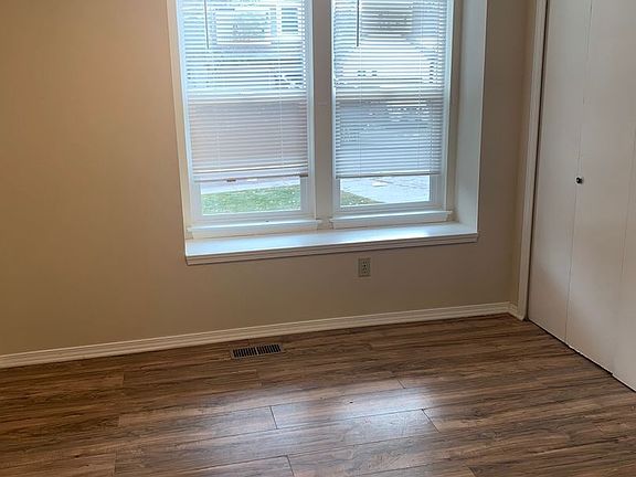2nd image of 3450 Cedarhurst Way