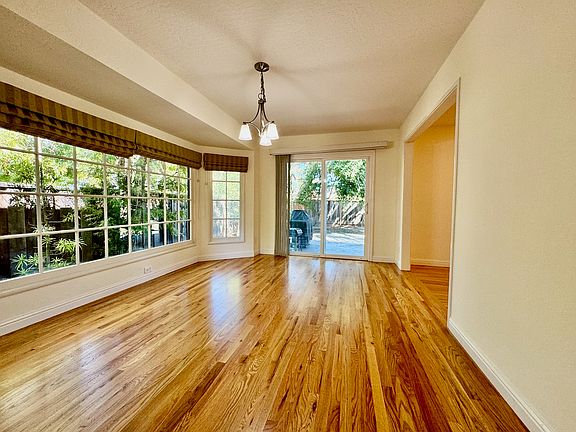 5th image of 1186 Happy Valley Ave