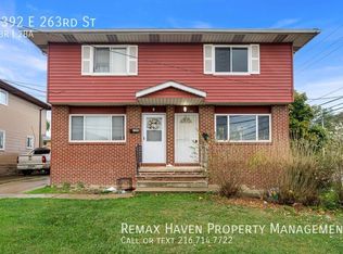 1392 E 263rd St, Euclid, OH 44132