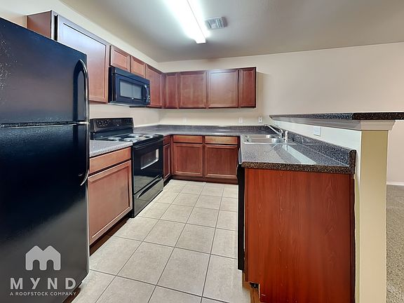 2nd image of 3501 E Gillette St #3501