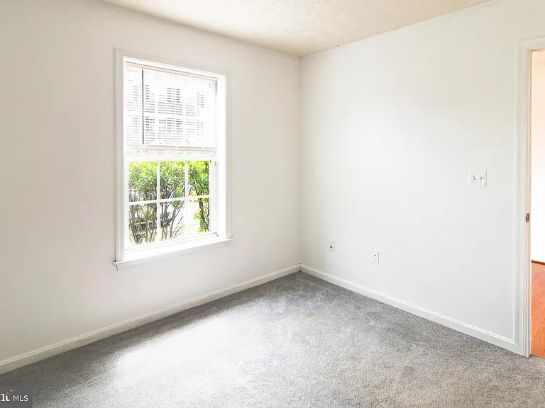 104 Stingray Ct — Photo 15