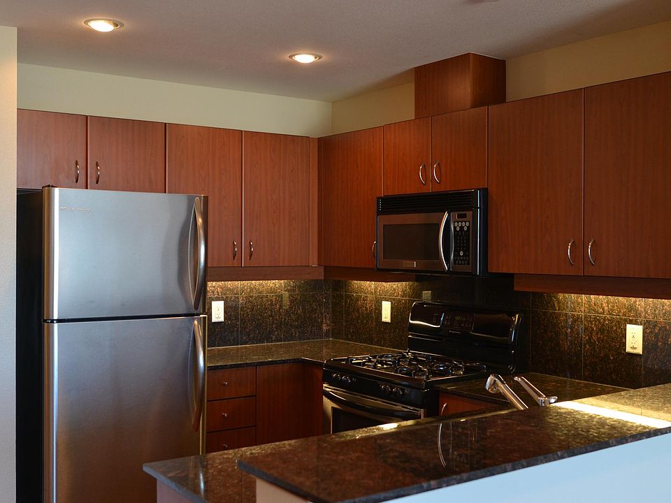 1st image of 300 W Beech St Unit 1204