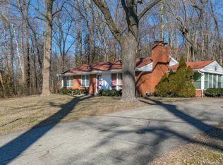 3 Concord Dr, Belleville, IL 62223