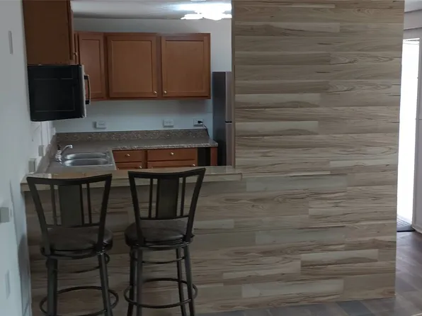6102 S Lakeside Hills Ct, Granbury, TX 76048
