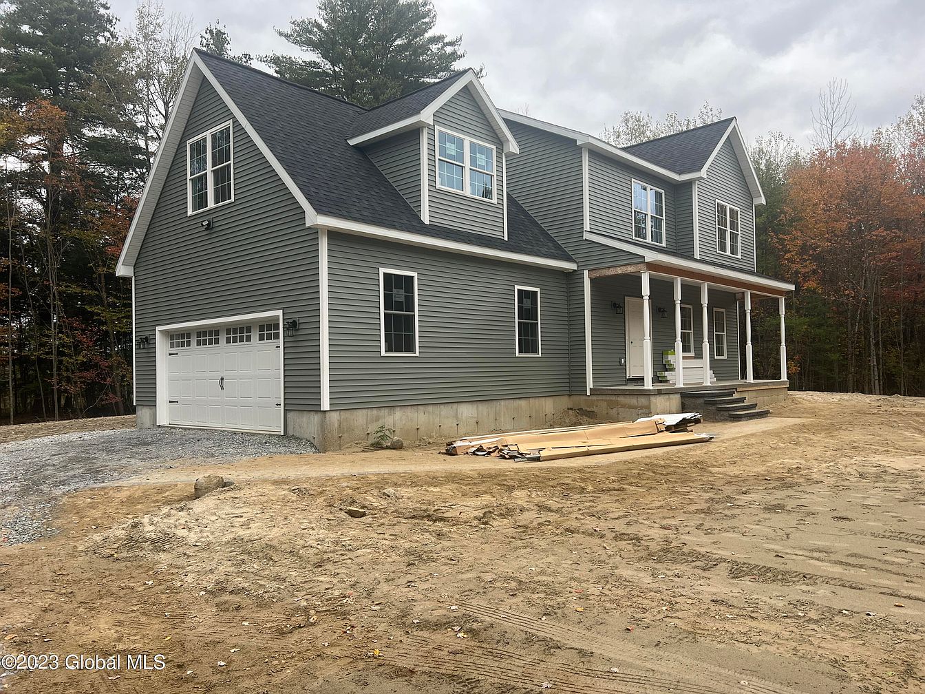 1st image of 204 Royal Coachman Drive