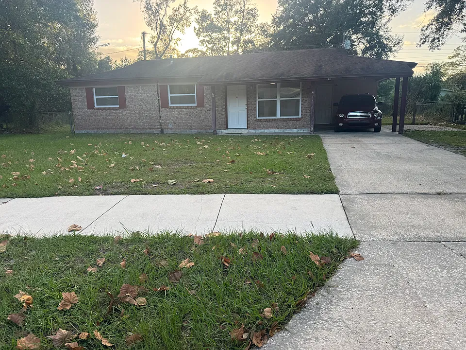 411 San Lanta Cir