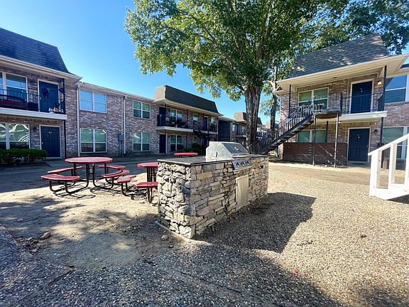 5th image of 3800 Sherwood Ln #4868395
