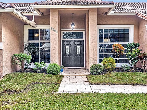 3rd image of 6001 NW 63rd Place