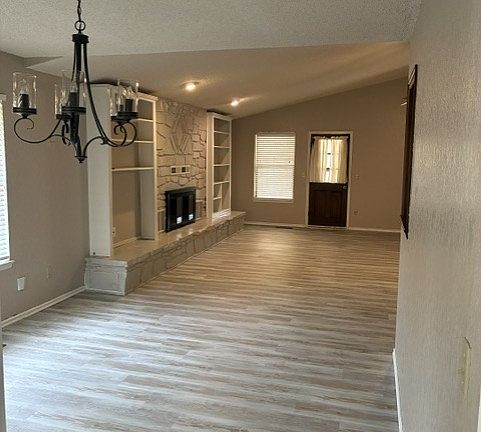 5th image of 2605 Brookhaven Dr