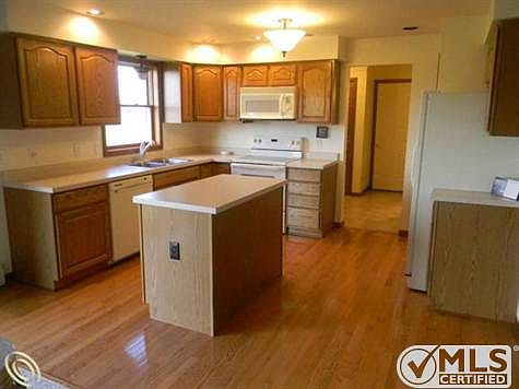 *KITCHEN*