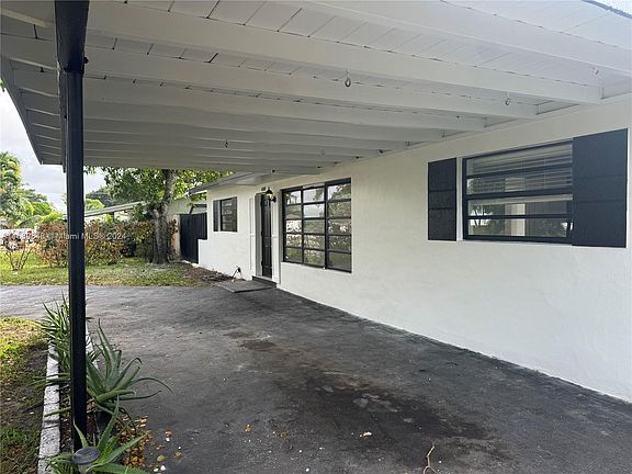 4th image of 600 N 66th Ter