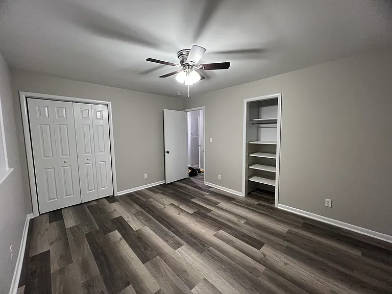 701 E Bedford St — Photo 5
