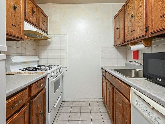 5th image of 315 W 232nd St APT 1A