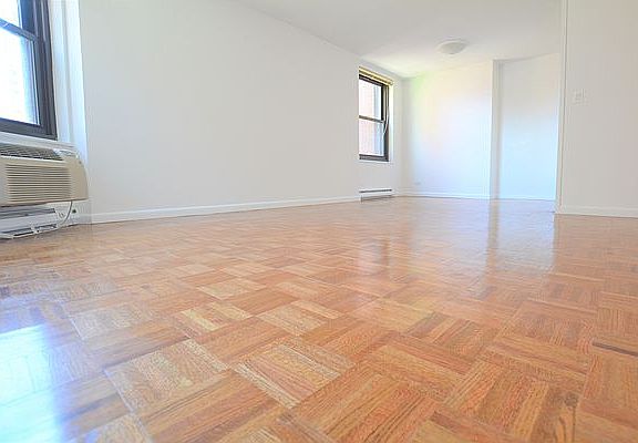 2nd image of 1751 2nd Ave APT 22K