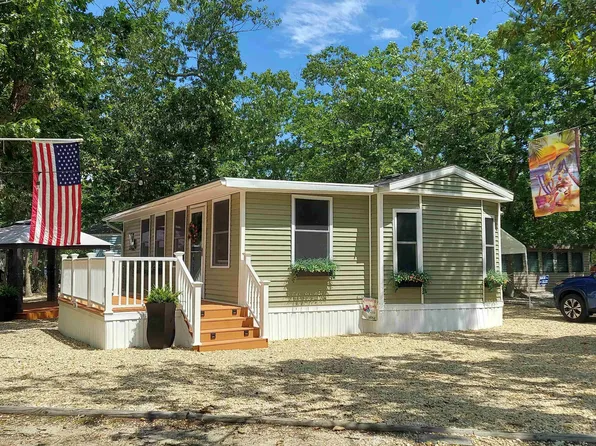 561 Corson Tavern Rd #214, Ocean View, NJ 08230