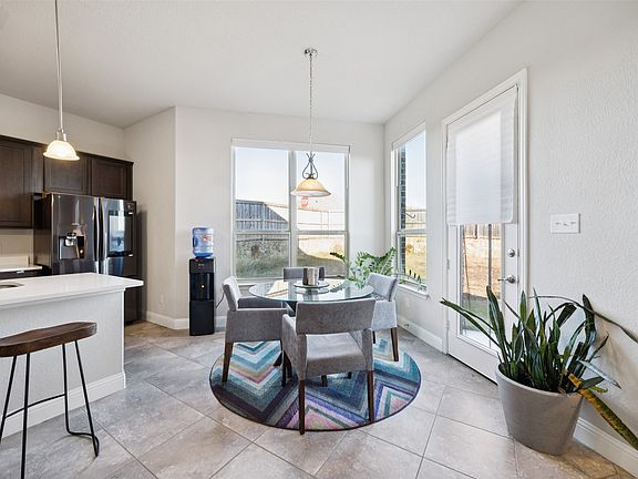 5th image of 1701 Long Meadow Rd