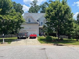 213 Holly Moor Ln, Holly Springs, NC 27540