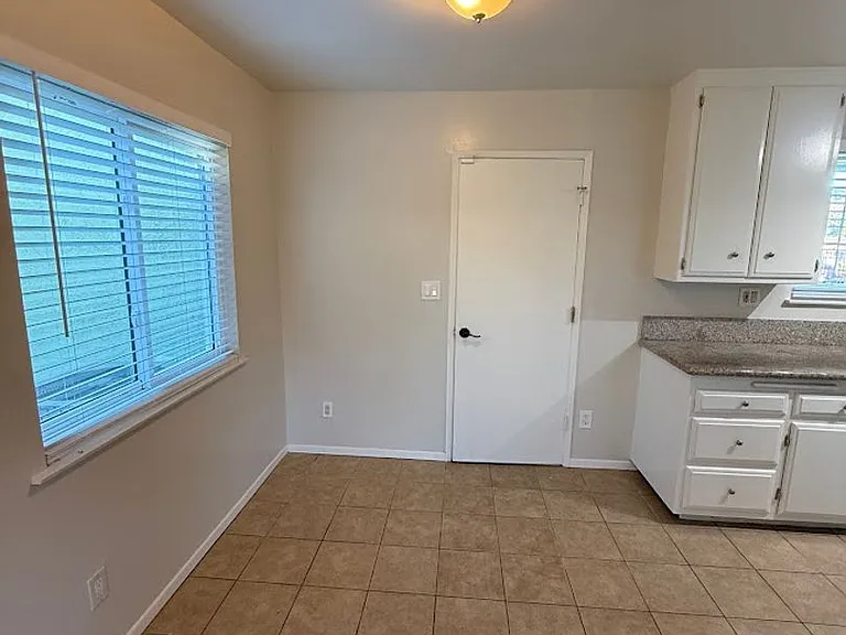 15148 Oro Grande St — Photo 21