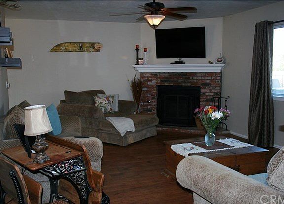 5th image of 10813 Lincoln St