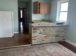 308 Delancey St, Philadelphia, PA 19106