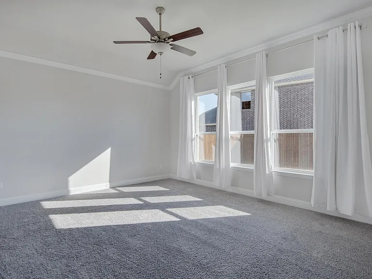 1021 Catskill Ct — Photo 10