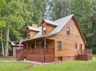 363 Sandra Ln, Cleveland, GA 30528