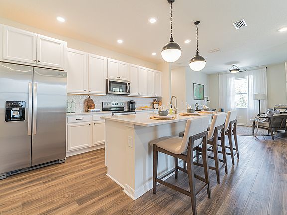 Glen at West Haven - Plant Interior Image 3